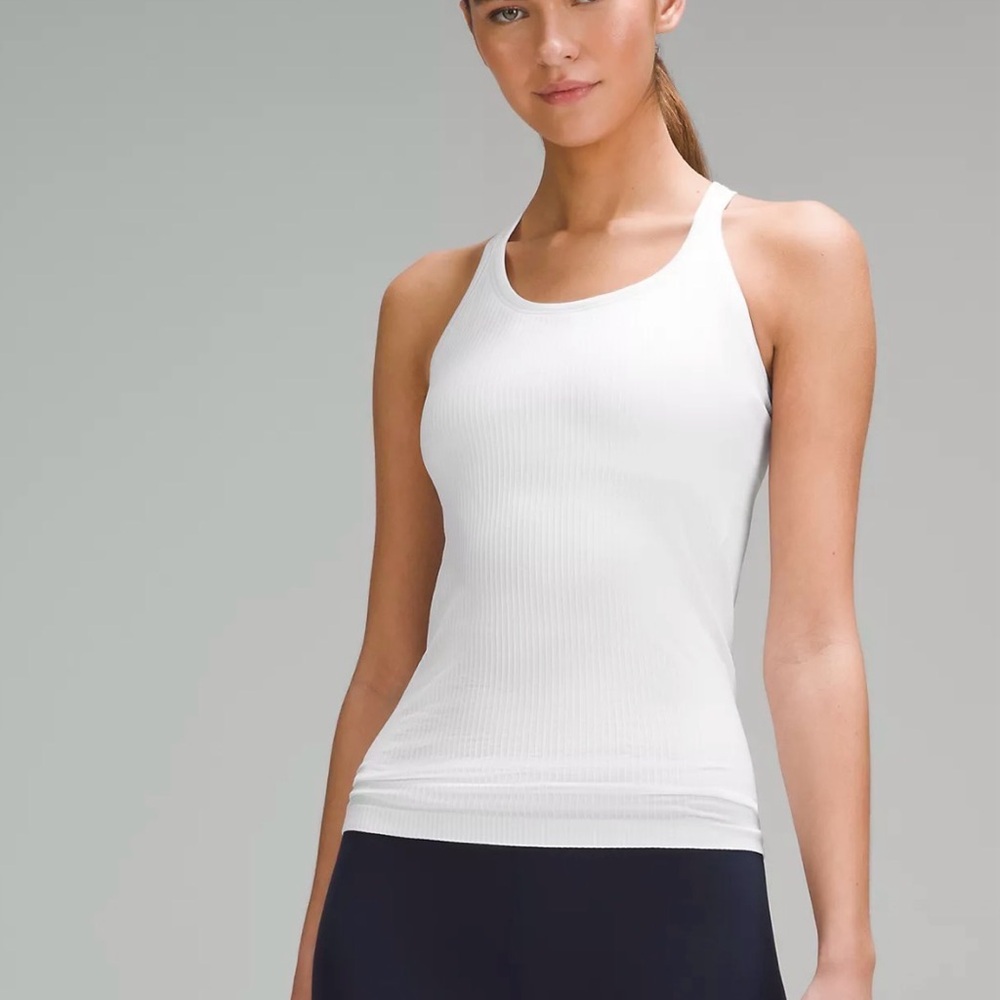 NWT Lululemon Ebb to Street Tank Top Light Support, B/C Cup